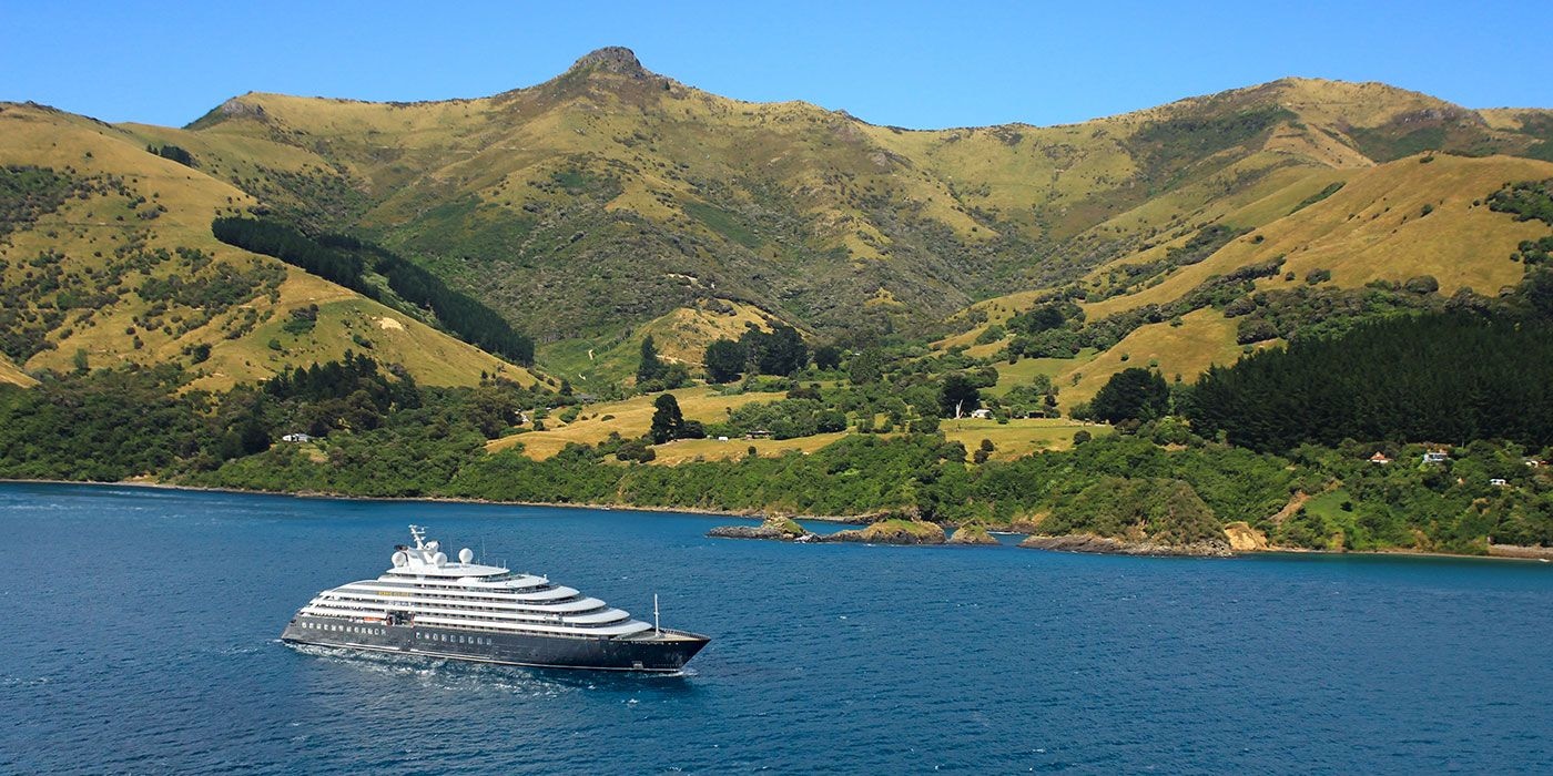 Scenic eclipse in akaroa