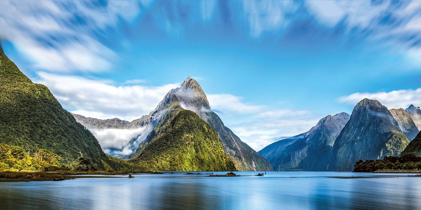 milford sound new zealand